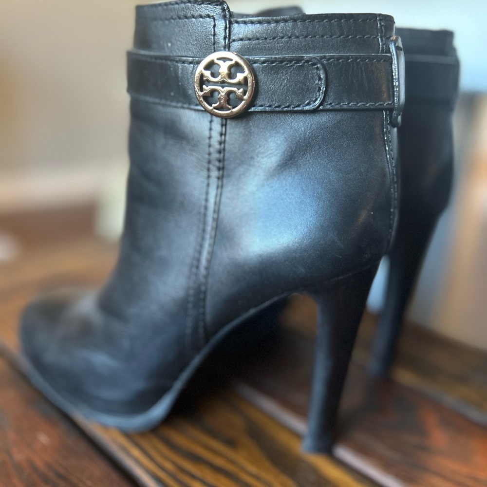 Tory Burch Black Leather Heeled Boots